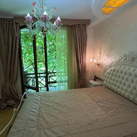 в лозенец, Oasis And * لوزينيتس